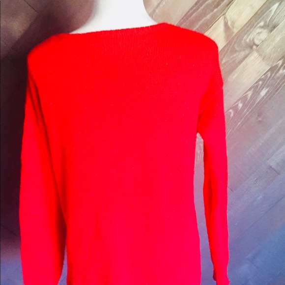 Red Snowflake Sequin Sweater ❄️❄️❄️ - Picture 4 of 5